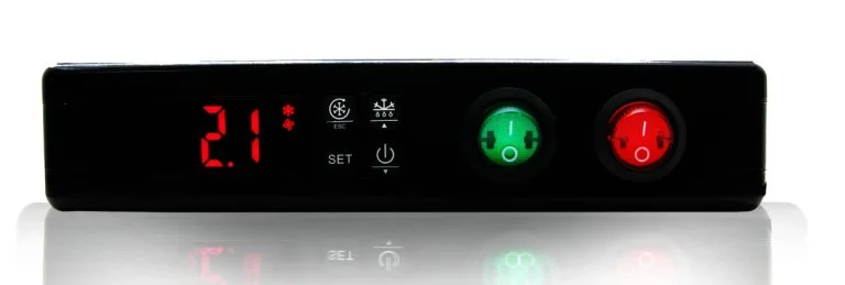 Termostato AKO D10323 (3 relés)